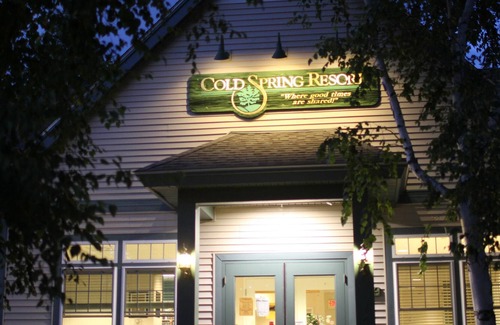 Plymouth House | Spacious Townhouse Unit at Coldspring Resort - Prime Week July 23-30