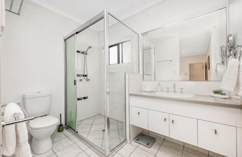 Burdell House | Spacious Townsville Retreat with Heated Pool