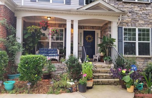 Five Forks House | Spacious & Tranquil 6 bedrooms/4 bathrooms in Simpsonville