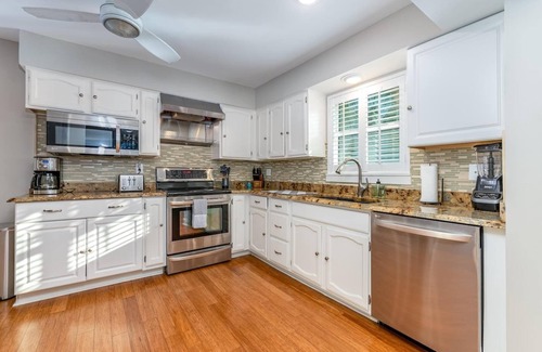Sunset Beach House | Spacious Treasure Island House With Heated Pool Located Only 2 Minutes From The Beach