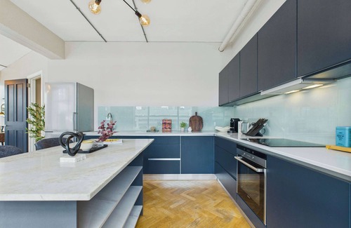 Hoxton Apartment | Spacious Two-Bedroom Haven by Tech City