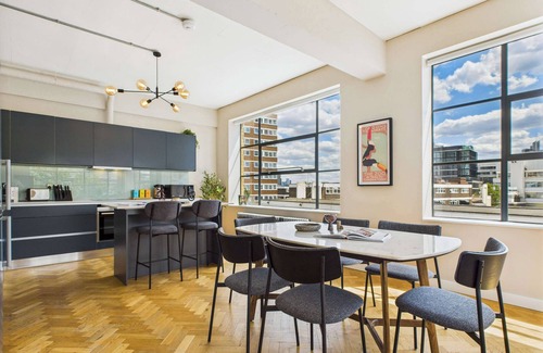 Hoxton Apartment | Spacious Two-Bedroom Haven by Tech City