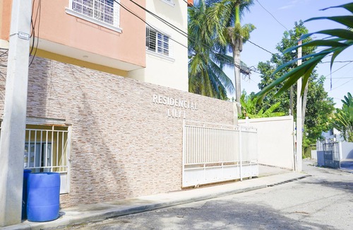 Altos de Arroyo Hondo Condo | Spacious Two-Level Penthouse Condo!