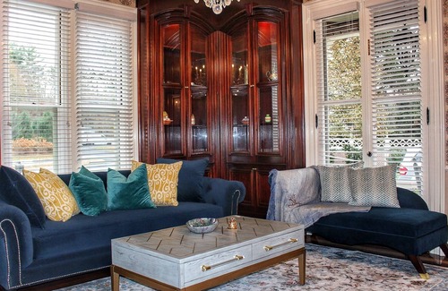 Andover Villa | Spacious unique villa