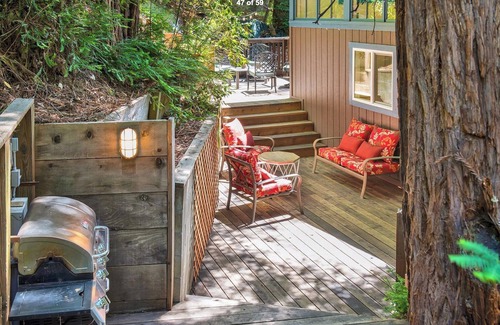 Summerhome Park House | Spacious, updated cabin in the redwoods (One month minmum)