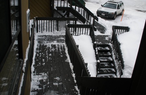 Majestic Pines Condo | Spacious Updated Mammoth Lakes Condo 2BR/2BA + Garage - Near Skiing and Village