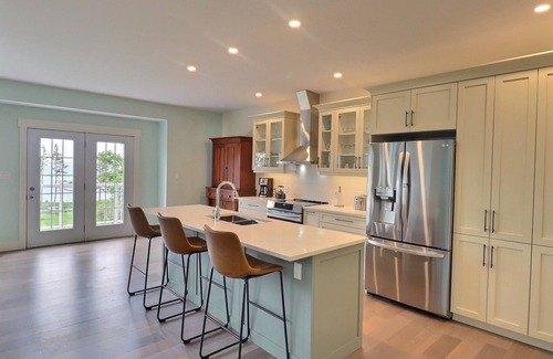 Little Pond Apartment | Spacious upper level 2 bedroom unit