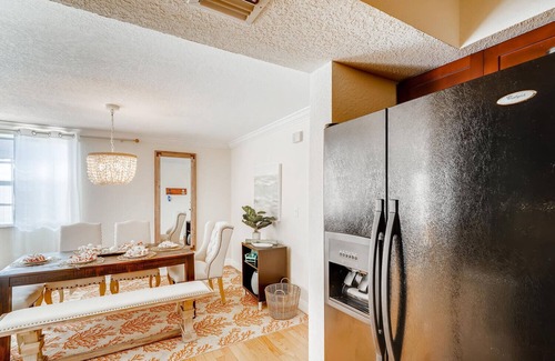 Lauderdale-by-the-Sea Condo | Spacious and Charming 2 level beach condo