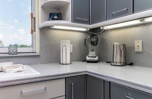 Galt Mile House | Spacious house walking distance to the beach
