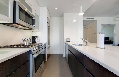 Upper West Side Apartment | Spacious UWS Two Bedroom in Pre-War Building