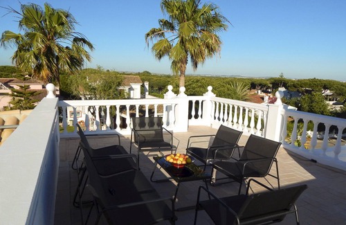 Cabo Roche House | Spacious Villa Australia in Roche for 14 people with pool close to the beach