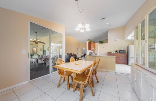 Port Charlotte House | Spacious Vacation Getaway on Canal close to Beach