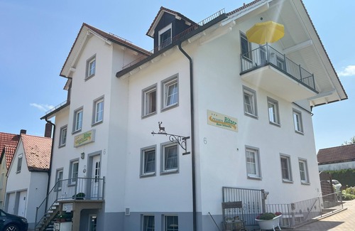 Pleinfeld Apartment | Spacious vacation apartment (85sqm) with covered elevated terrace