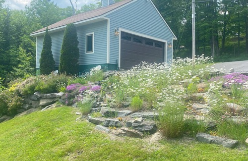 Wilmington House | Spacious Vacation home in Chimney Hill near Mt Snow