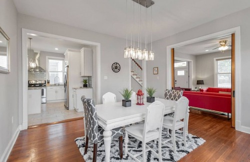 Mosby House | Spacious, Vibrant Home 'n Central Richmond, VA!
