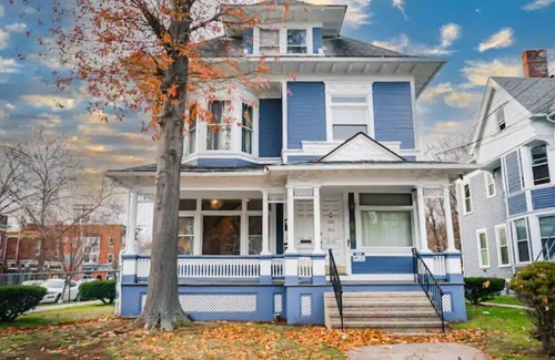 West New Haven Apartment | Spacious Victorian Loft