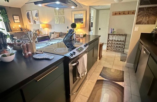 Palm Desert Villa | Spacious Villa 2 BR + 2 BA on Golf Course w outdoor patio on Hole 11! Epic Views