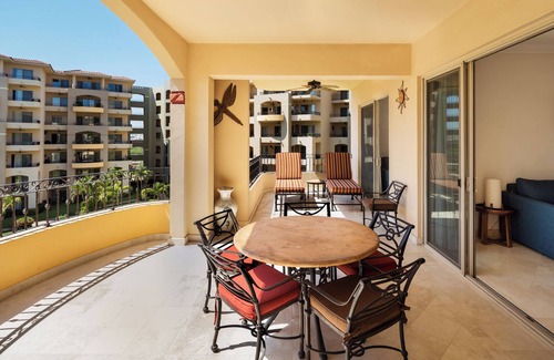 Los Cabos Condo | Spacious Villa at beachside resort! Ocean view!