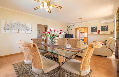 Prazeres House | Spacious Villa in a Beautiful Village with Pool, BBQ and Seaviews