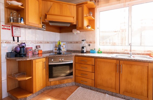 Prazeres House | Spacious Villa in a Beautiful Village with Pool, BBQ and Seaviews
