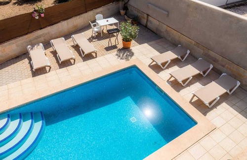 Tolleric House | Spacious Villa Malena in Rural Area Close to the Sea with Sea View, Wi-Fi & Pool
