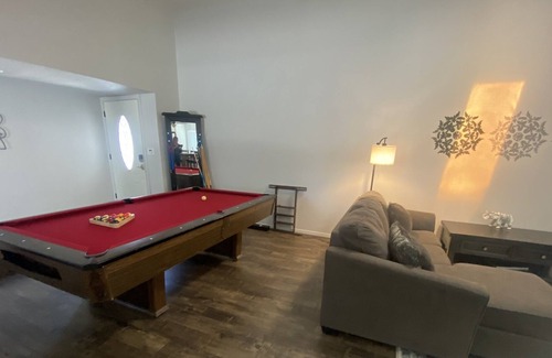 Simi Valley Villa | Spacious Villa Pool Billiards King Beds Chef's Kitchen