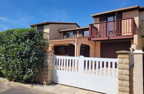 Portiragnes-Plage House | Spacious Villa with 3 bedrooms, Airconditoning,for 7 people, WIFI, residence PORTES SU SOLEIL.