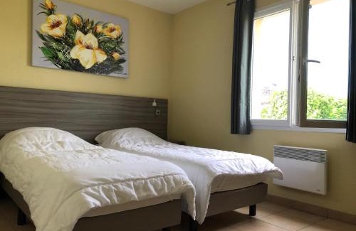 Les Forges House | Spacious villa with garden and pool