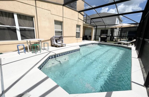 Lake Berkley Villa | Spacious Villa with Private Heated Pool & Office