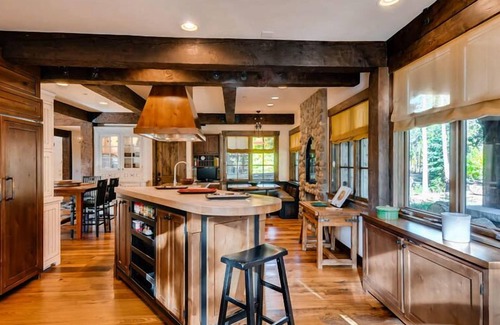 Peak 8 House | Spacious w/Mtn Views + Hot Tub + Theatre Room - Chalet du Soleil