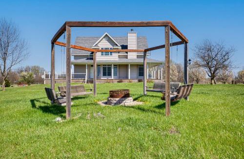 Warrensburg House | Spacious Warrensburg Getaway with Fireplace!
