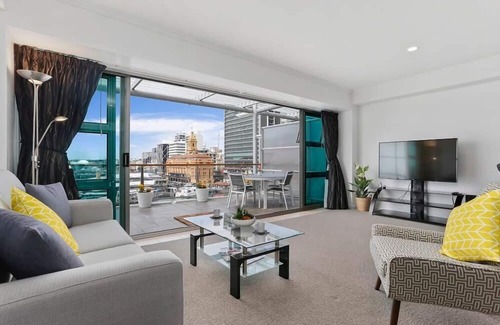 Auckland Central Business District Apartment | Spacious Water-front Apartment -Princes Wharf 2219