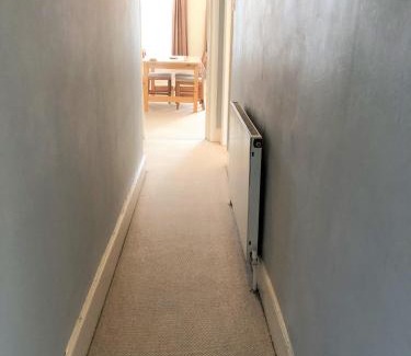 North Acton Apartment | Spacious West London 2 Bedroom Apartment