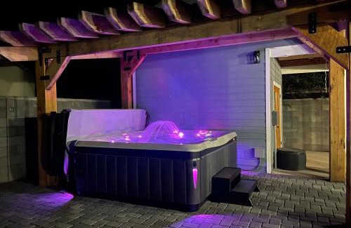 Williams House | Spacious Williams Retreat with Games and Hot Tub!