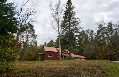 Johnsburg House | Spacious yet cozy house close to Gore Mountainnn