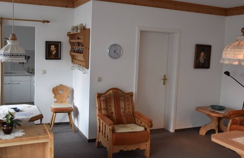 Bad Rodach Apartment | Spaciously furnished holiday apartment (56sqm) with balcony
