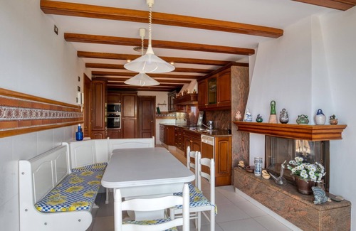 Palamos Apartment | Spaciousness and Comfort: Elegant Seafront Apartment with Terrace in Palamós 🌊✨