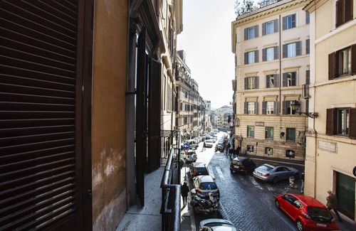 Rione III Colonna Apartment | Spagna Luxury Apartment
