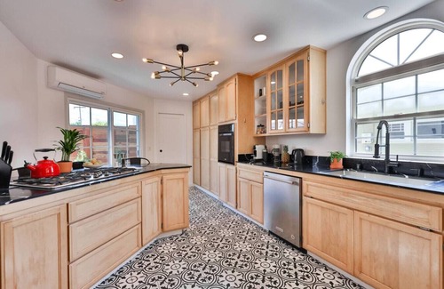 Normal Heights House | Spanish Casa near zoo&beach|sun deck| firepit|AC|EV