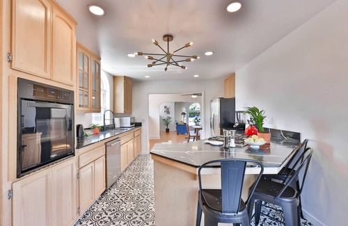Normal Heights House | Spanish Casa near zoo&beach|sun deck| firepit|AC|EV