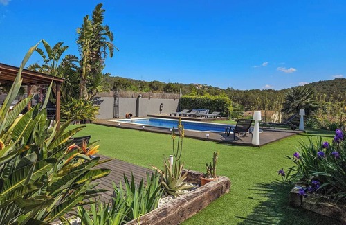 Can Trabal House | Spanish Experience, Villa & Pool