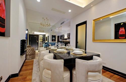 Rione XVI Ludovisi Apartment | Spanish Gold Edition