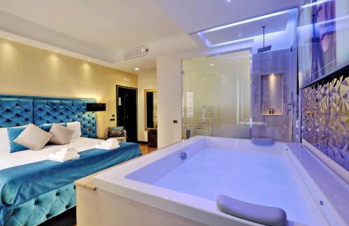 Rione XVI Ludovisi Apartment | Spanish Gold Edition