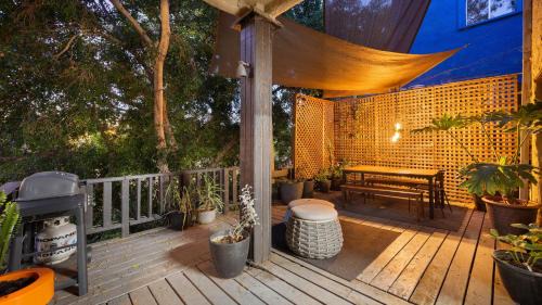 Sunset Junction House | Spanish Revival Charm in Silver Lake w Patio BBQ Walkable Location Maltman Manor by AvantStay