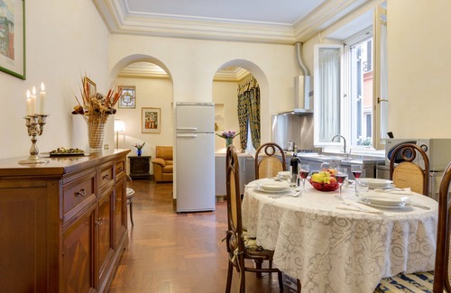 Rione IV Campo Marzio Apartment | Spanish Steps - charming