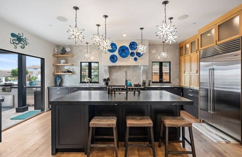 Crown Point House | Spanish Villa with incredible View, Pool and Spa!