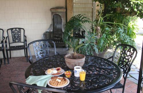 Chincoteague Hotel | Spark by Hilton Chincoteague Island