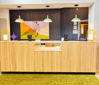 Gateway Hotel | Spark by Hilton Toronto Mississauga