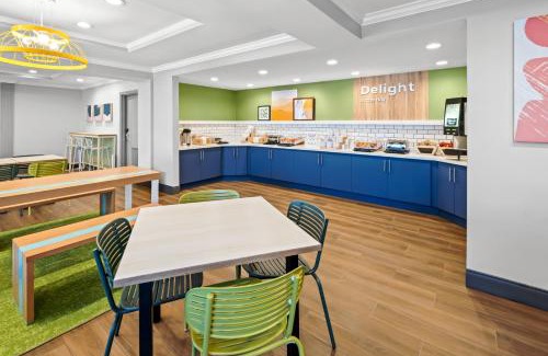 Woodbridge Hotel | Spark by Hilton