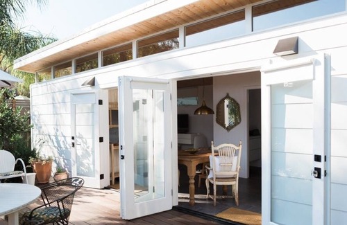 Santa Venetia House | Sparkling, Chemical-Free Modern Bungalow.